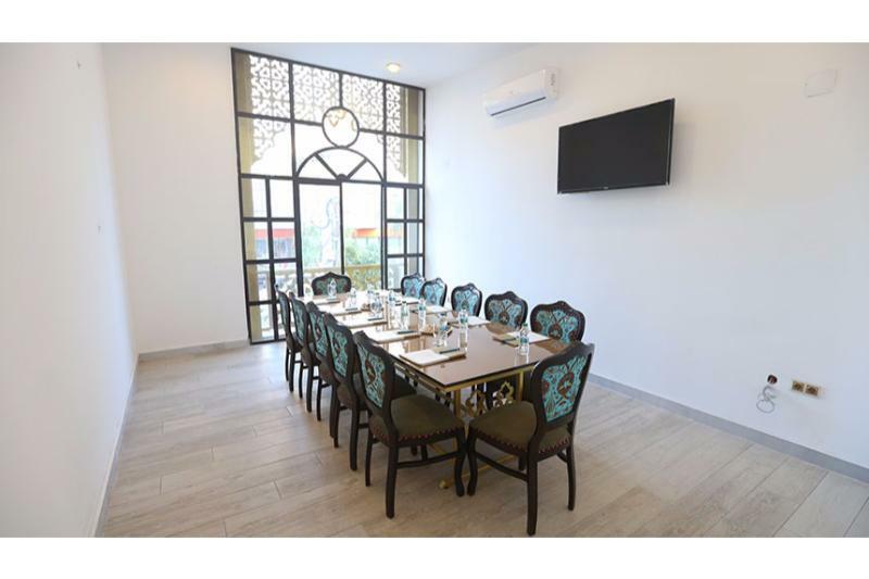 Merada Suit Otel 梅尔辛 外观 照片